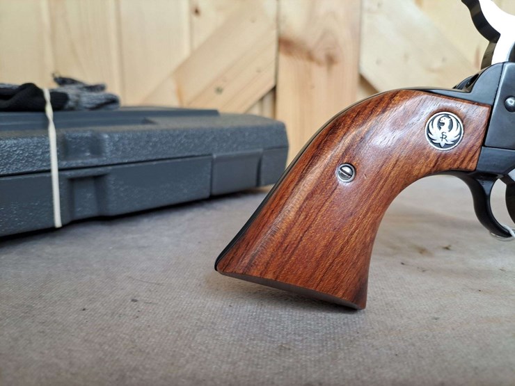 ruger-new-model-single-six-.22-lr/.22-magnum-sa-revolver-image-8