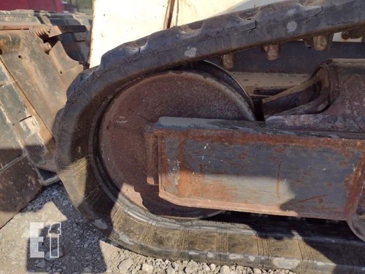 2020-bobcat-t590-image-24