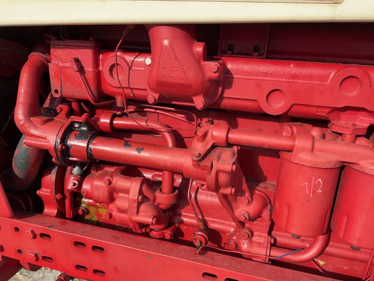 1970-ih-farmall-856-tractor-image-18