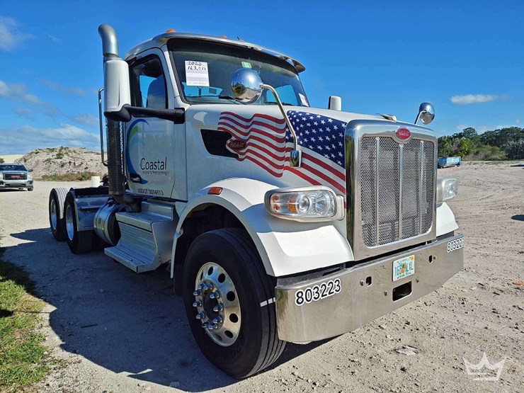 2023-peterbilt-567-image-51