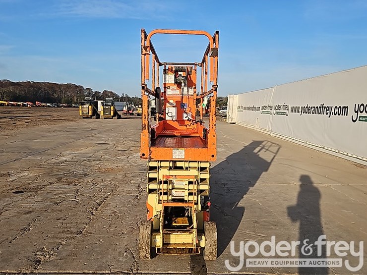 2016-jlg-2632es-image-10