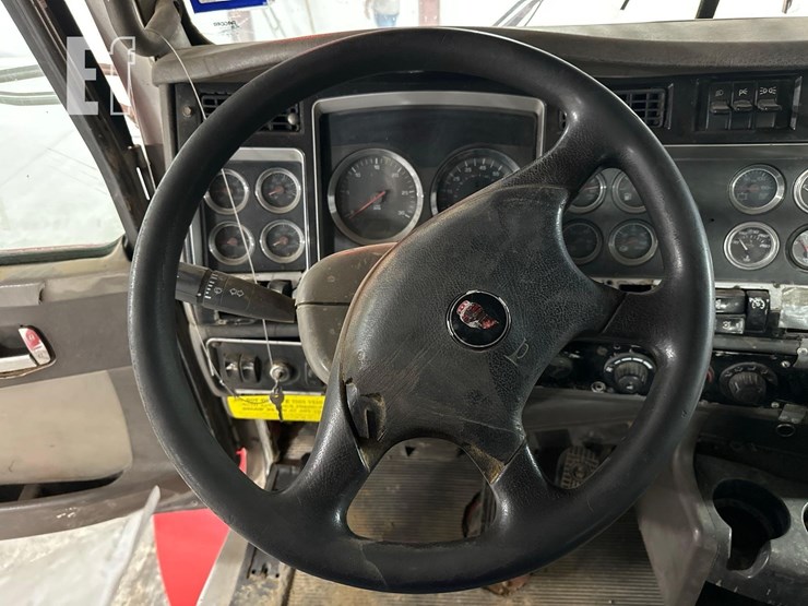 2006-kenworth-t800-image-8