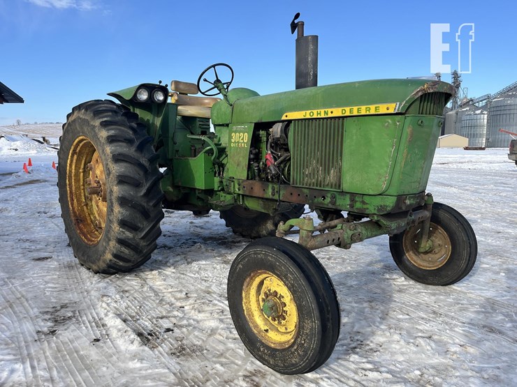 john-deere-3020-image-7
