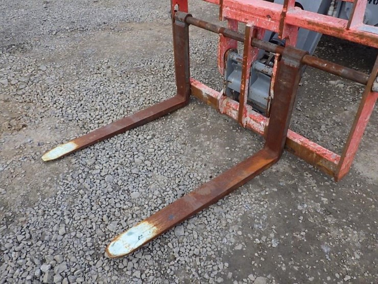 2018-skyjack-sj1056th-image-12