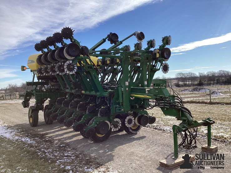 2011-john-deere-1790-image-3