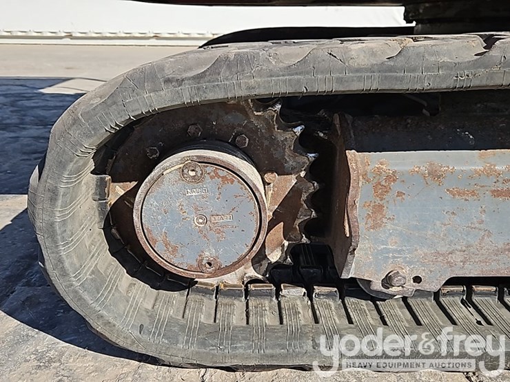 2019-takeuchi-tb235-image-9