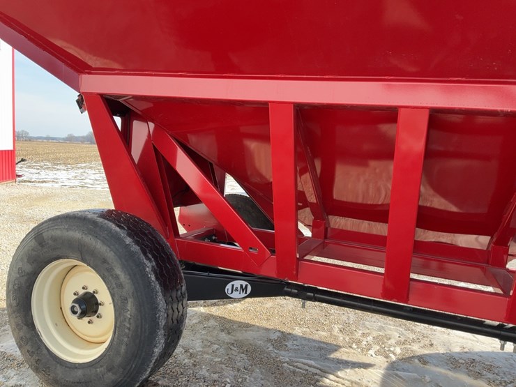 j&m-555-gravity-wagon-image-38