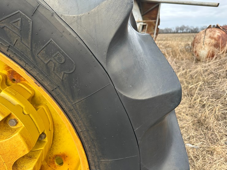 2013-john-deere-9560r-image-7