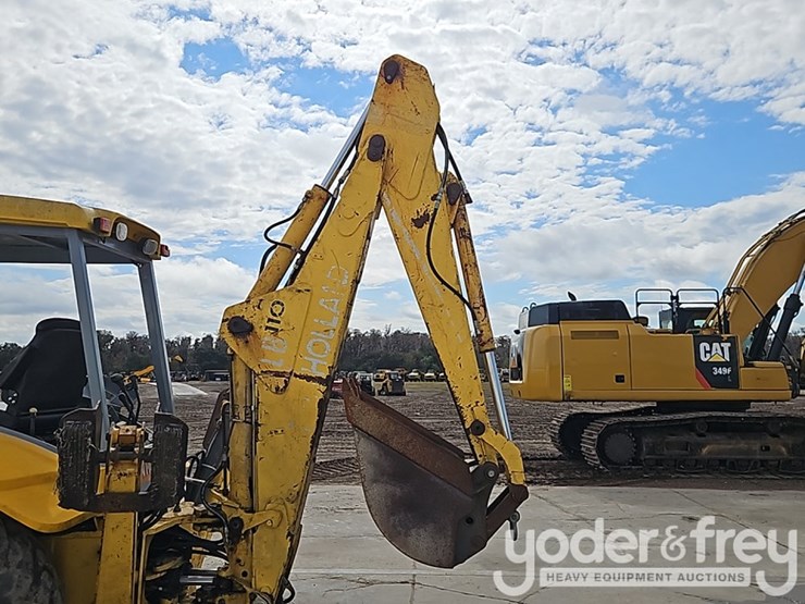 new-holland-lb110-image-16