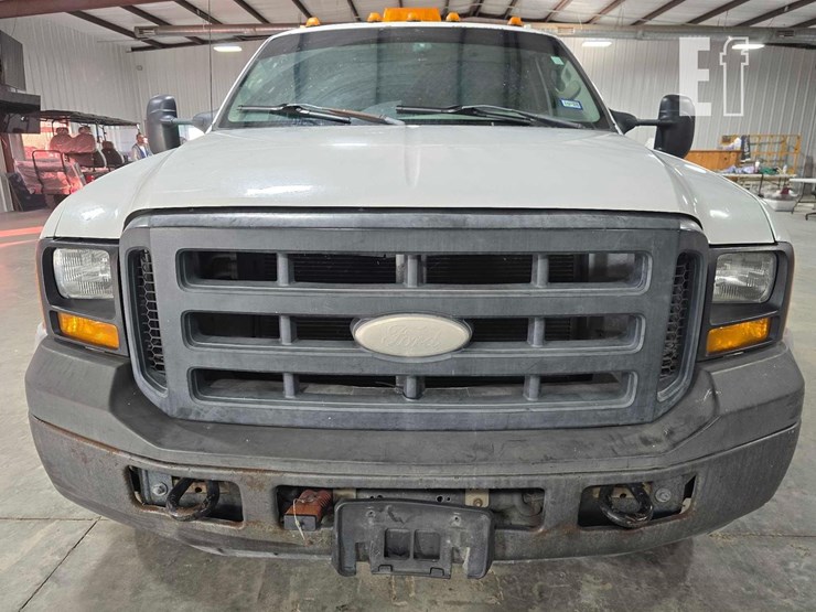 2007-ford-f550-sd-image-8