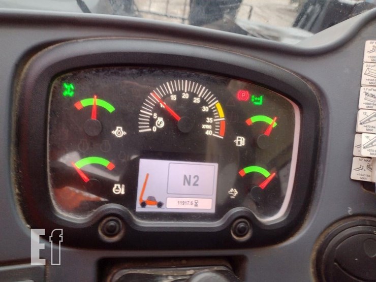 2016-jlg-1255-image-8