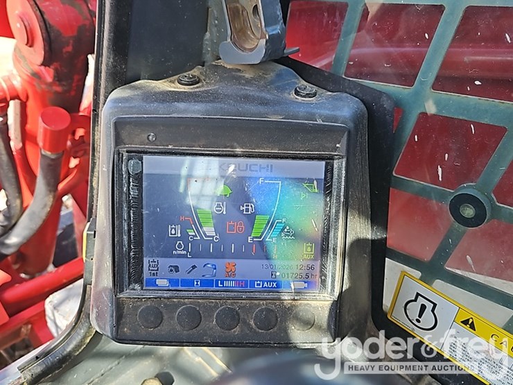 2017-takeuchi-tl12v2-image-27