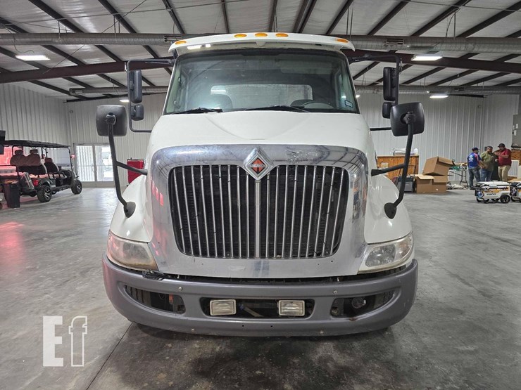 2017-international-transtar-8600-image-9