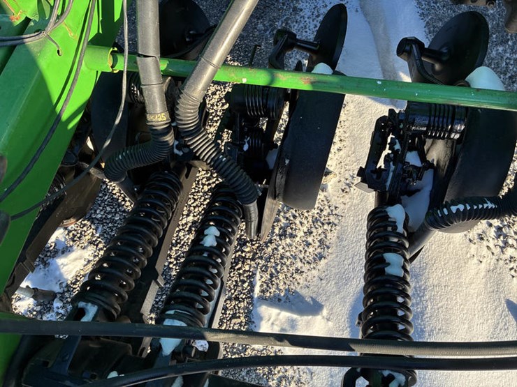 john-deere-1590-image-12