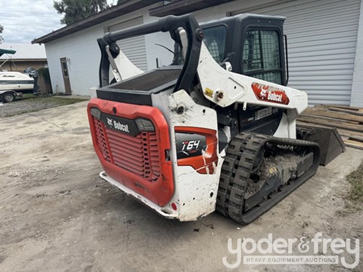 2022-bobcat-t64-image-5