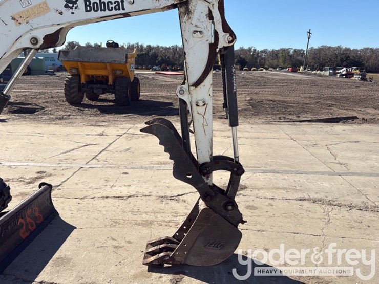 2020-bobcat-e26-image-17
