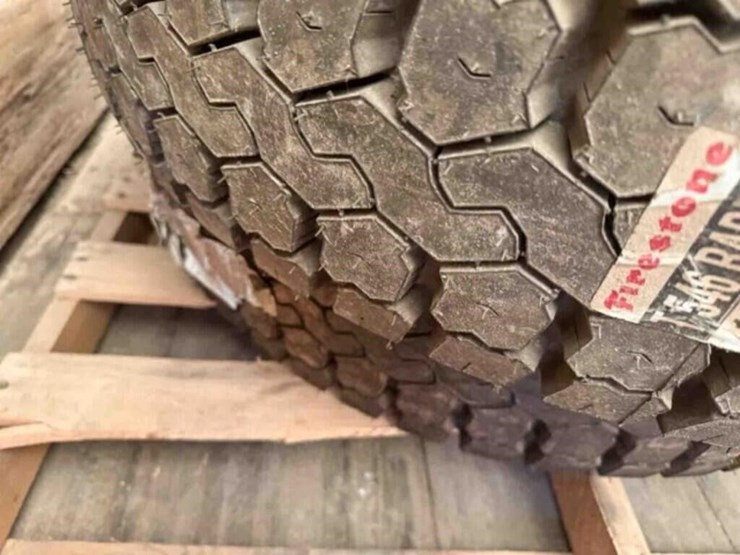 2--10:20-truck-tires,-recaps,-mud-grip,-16-ply-image-4