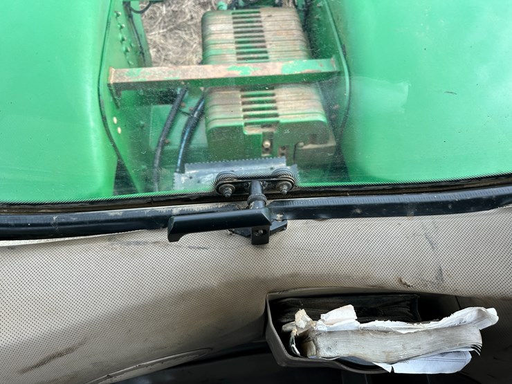 2013-john-deere-9560r-image-81