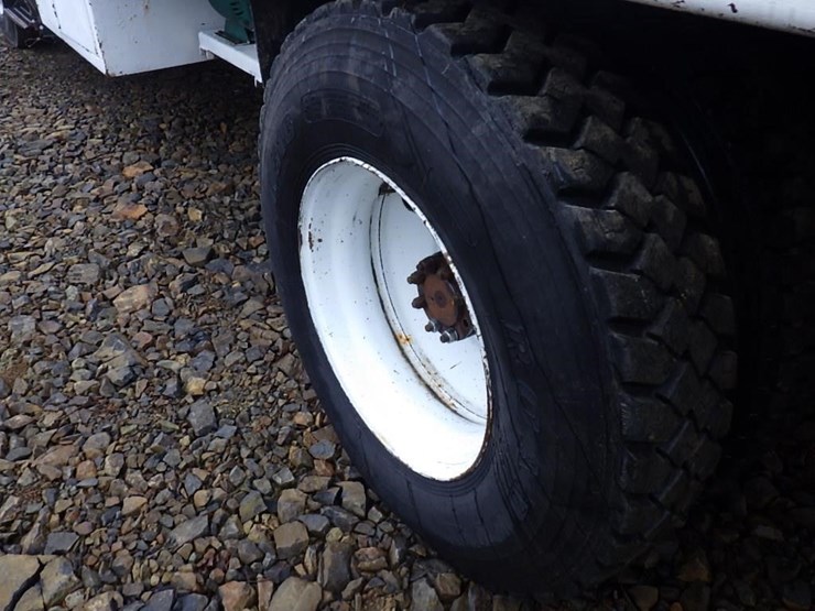 1990-international-4900-image-26