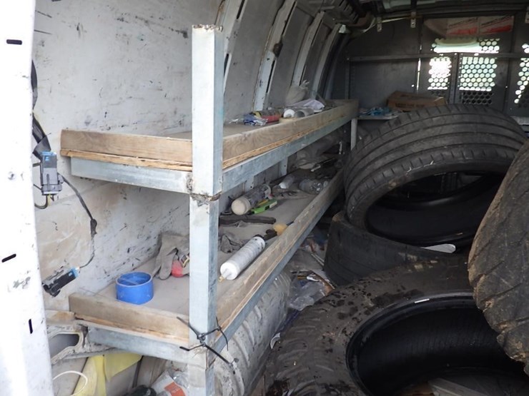 2005-chevrolet-express-2500-image-10