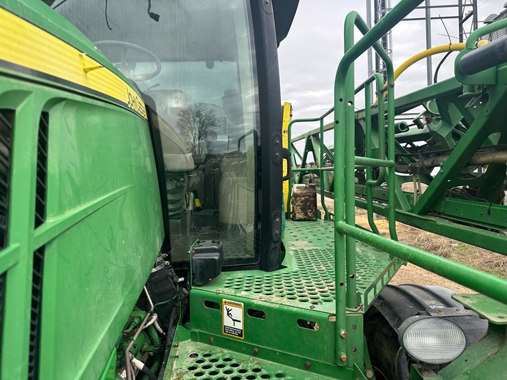 2014-john-deere-r4038-image-74