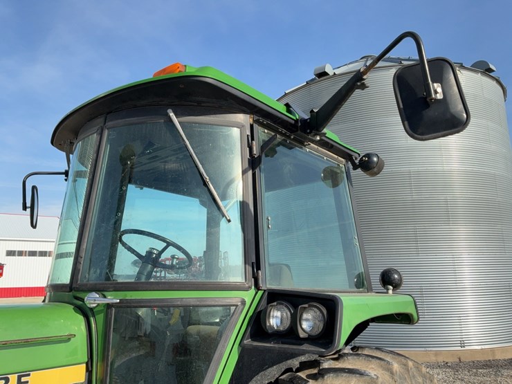 1980-john-deere-4440-image-23