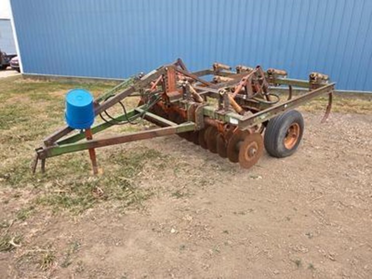 glencoe-soil-saver-7-shank-disc-chisel-image-1