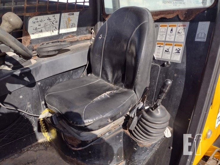 2013-jcb-527-55-image-11