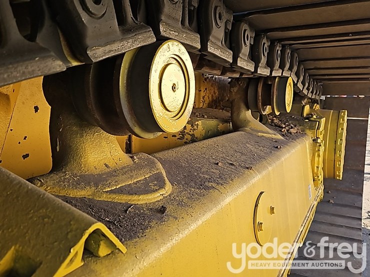 2022-komatsu-d61px-24-image-21