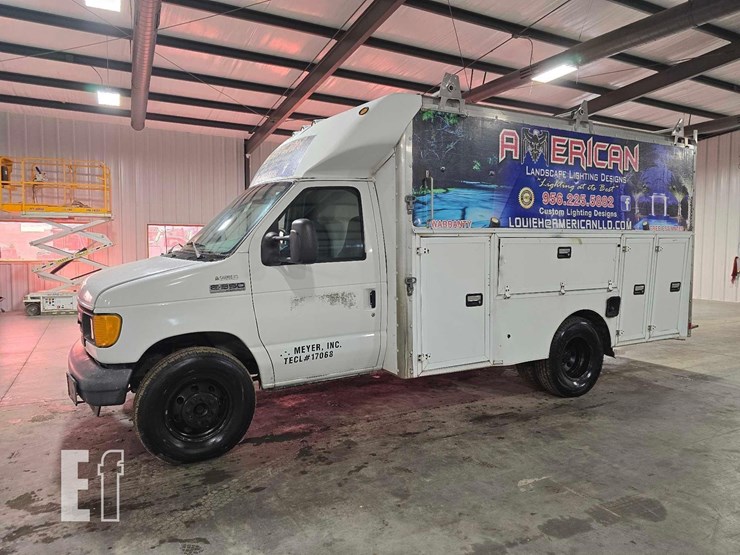 2006-ford-e350-sd-image-1