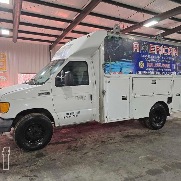 2006 FORD E350 SD