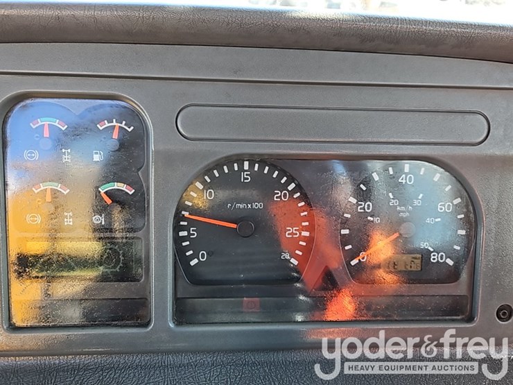 2005-volvo-a30-image-40