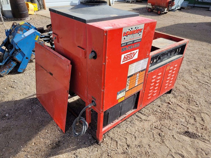 hotsy-3,000-psi,-8gpm-pressure-washer-image-3