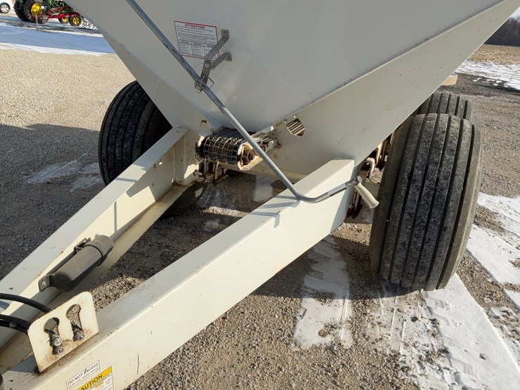 loftness-fs800-fertilizer-spreader-image-10