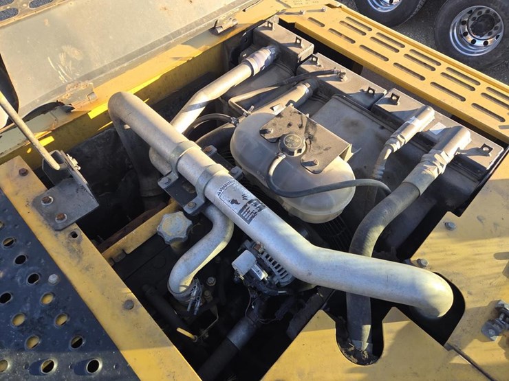 2012-deere-160d-lc-image-36