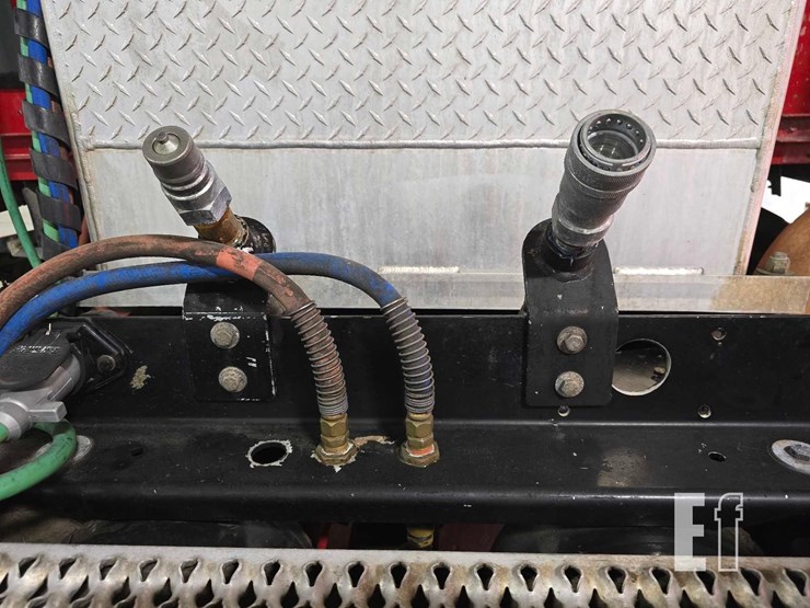 2015-kenworth-t680-image-10