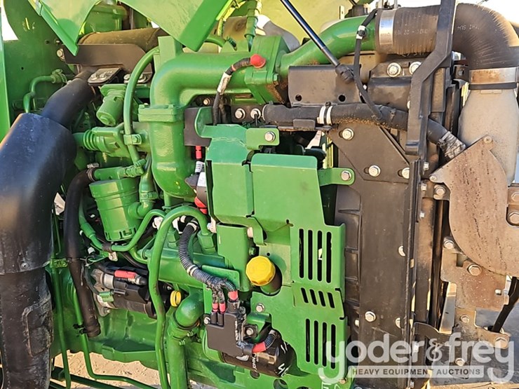 2024-john-deere-5075e-image-16
