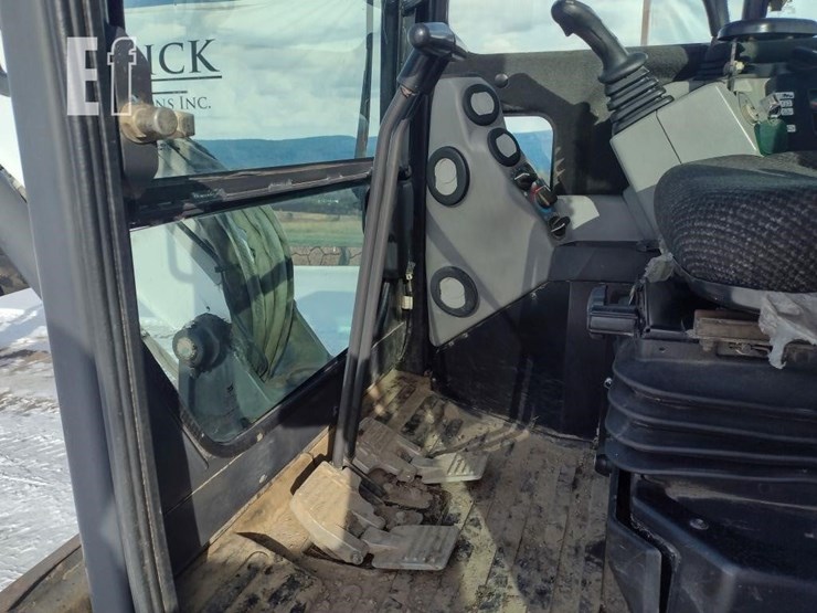 2012-bobcat-e45-image-12