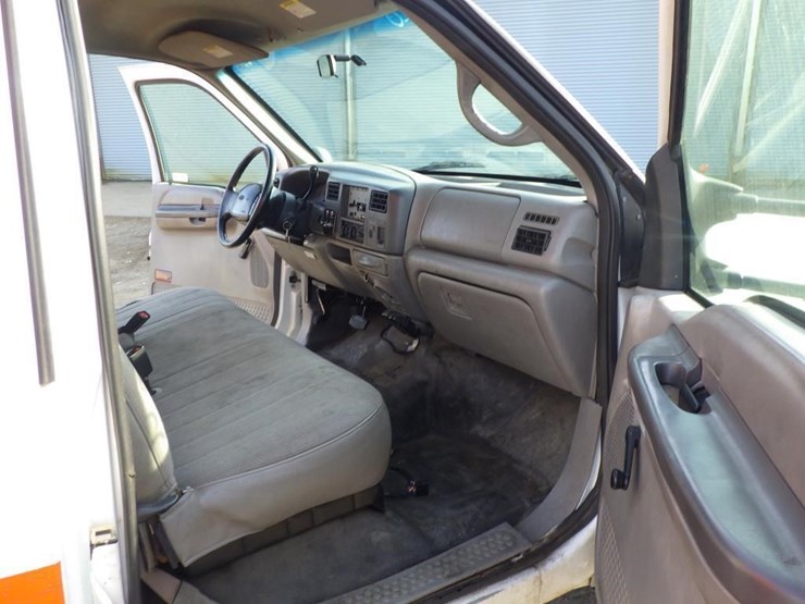 2001-ford-f350-image-6