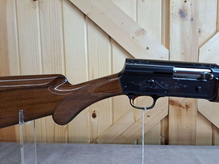 browning-sweet-sixteen-16-gauge-a5-semiauto-shotgun-image-10