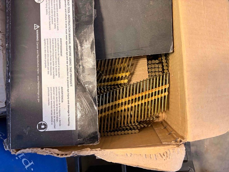 assortment-of-nails-fasteners-/w-misc-material-image-4