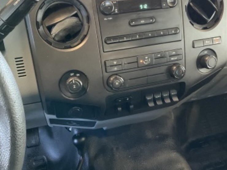 2013-ford-f350-image-19