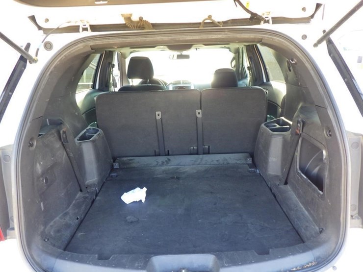 2014-ford-explorer-image-7