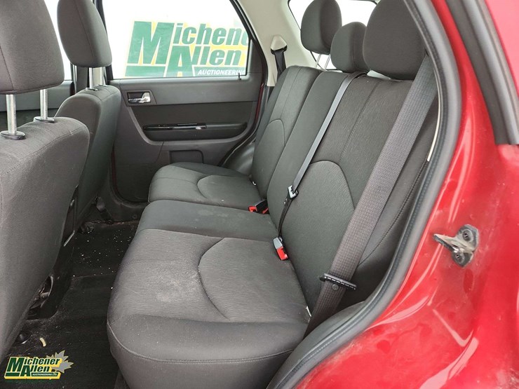 2011-mazda-tribute-image-23