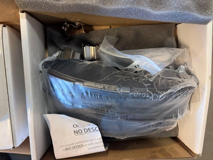 assortment-of-filters,-belts,-fire-extinguishers-&-a/c-gauges-image-8