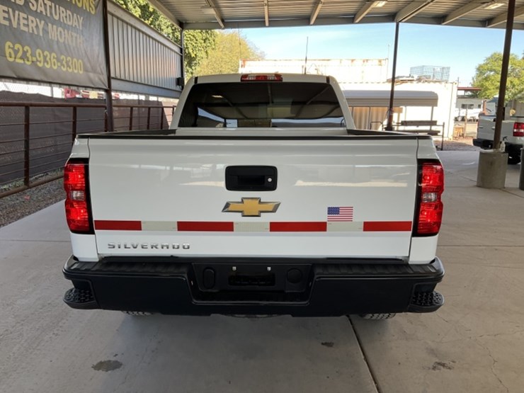 2017-chevrolet-silverado-1500-image-6