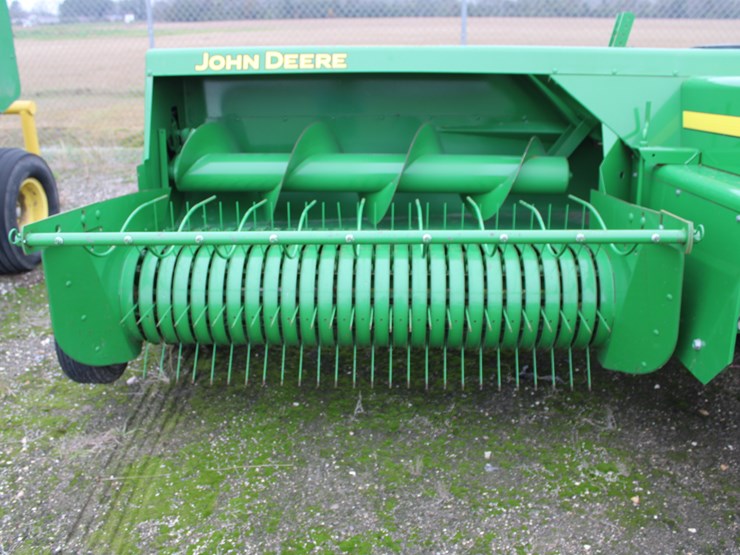 john-deere-348-image-8