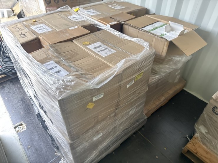 (2)-pallets-of-asst-disposal-masks-image-2