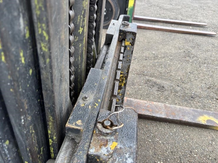 clark-c500-forklift-image-12