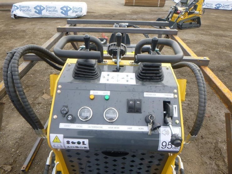 sdlanch-sdll60-skid-steer-track-loader-image-14